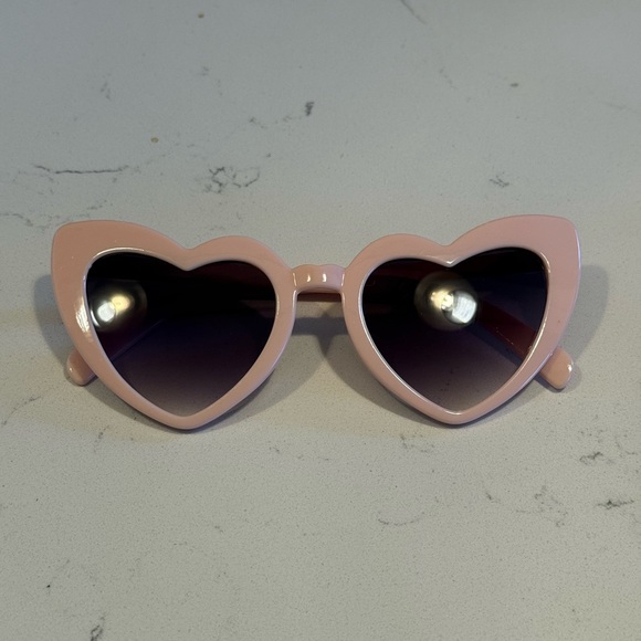 NEW! NWOT! Heart-Shaped Pink Sunglasses - Set of 3 - Picture 8 of 8